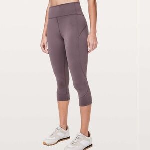 Lululemon In Movement Crop *Everlux in Antique Bark sz 6